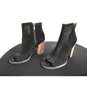 EUC! Lucky Brand Lakyn Black Perforated Suede High Heel Sandal Booties Sz 7M